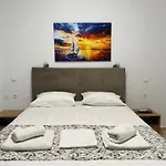 Yanna\'S Apartments